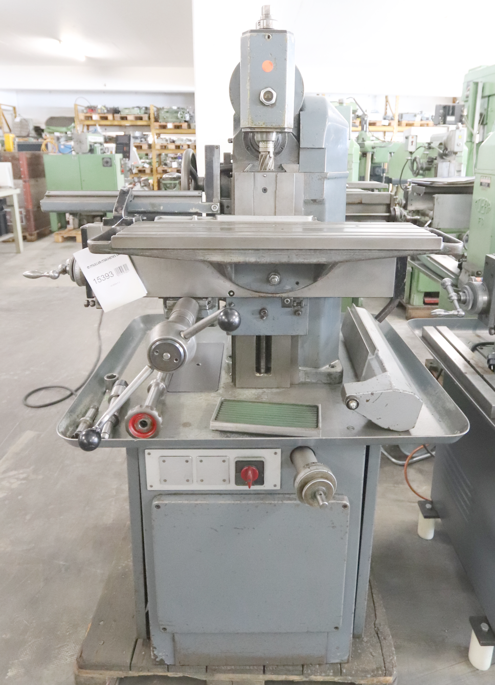 ACIERA F 3 Universalfräsmaschinen