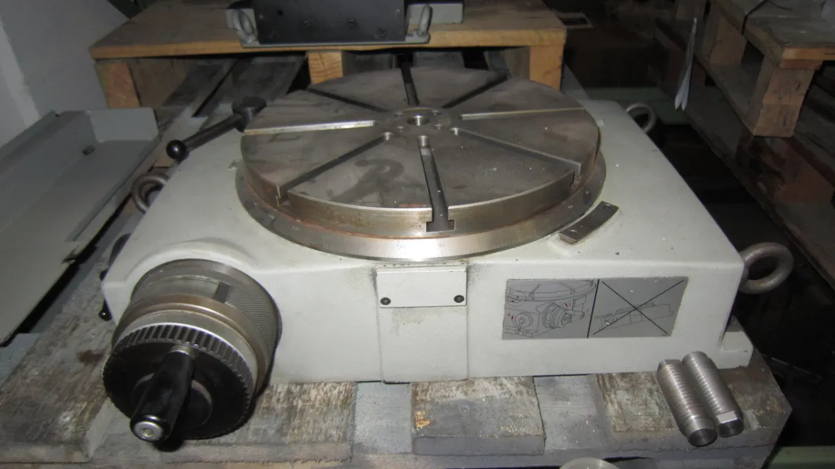 HAUSER P 350 Rundtische