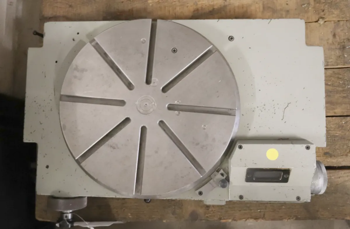 HAUSER 300 Rundtische