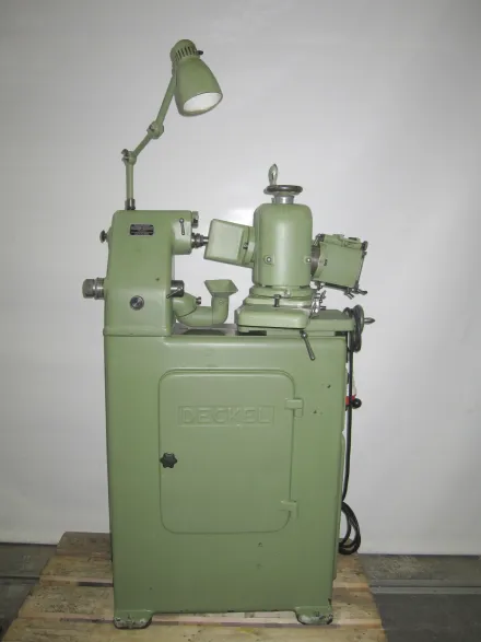 Deckel S 1 Werkzeugschleifmaschinen – RESALE