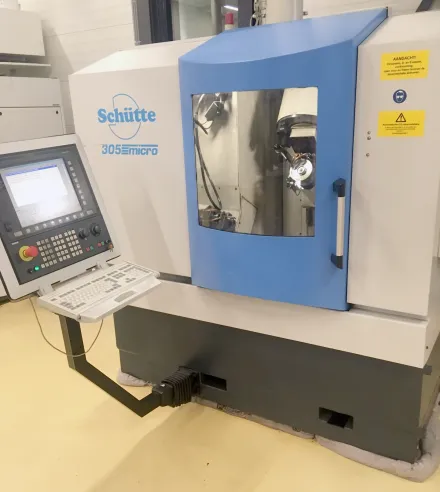 Schütte WU 305L micro CNC Werkzeugschleifmaschinen – RESALE