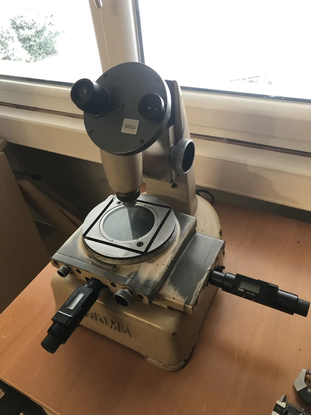 ISOMA M 103-08 Messmaschinen