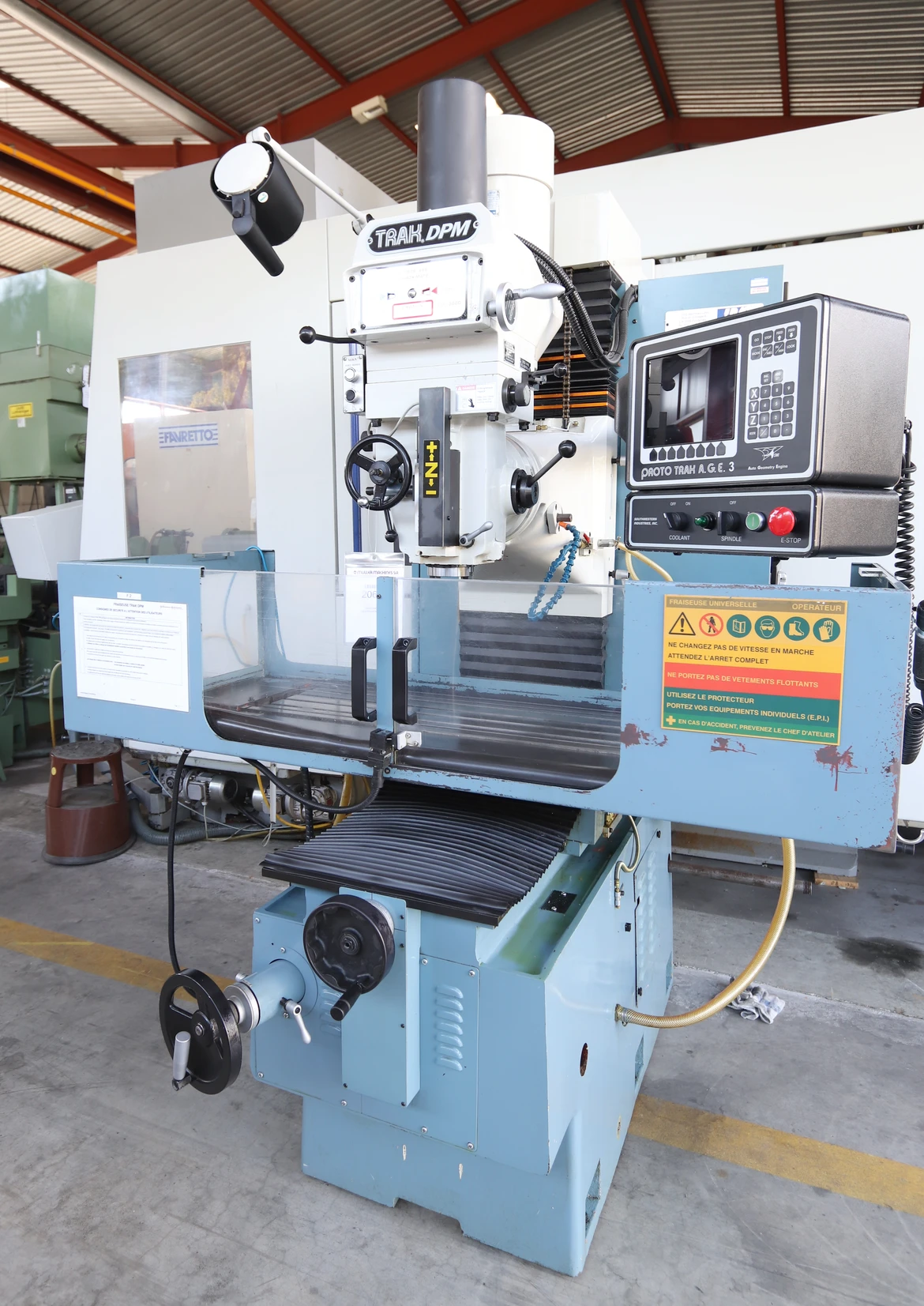 TRAK / XYZ DPM 750 CNC Fräsmaschinen