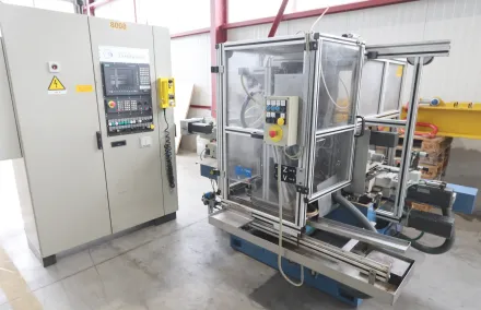 Ghiringhelli M100SP400 Spitzenlosschleifmaschinen – RESALE