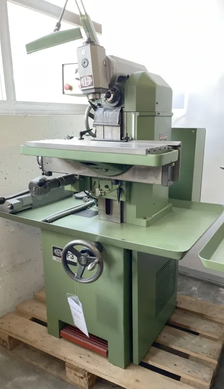 Aciera F 3 Universalfräsmaschinen – RESALE