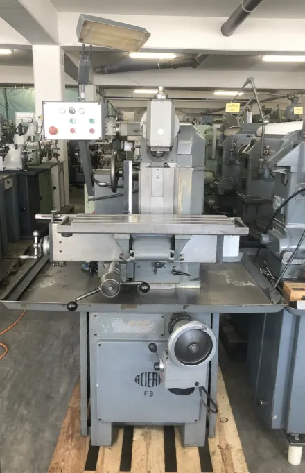 Aciera F 3 Universalfräsmaschinen – RESALE