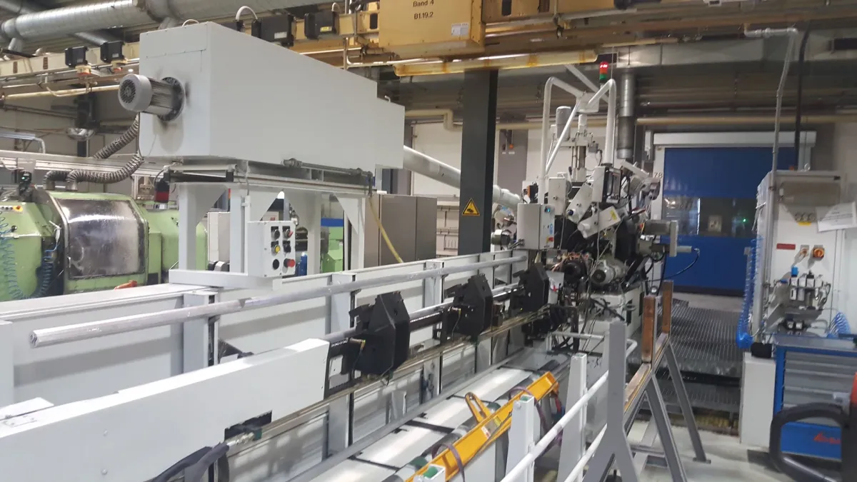 PFIFFNER / HYDROMAT V 12 kurz Rundtaktmaschinen