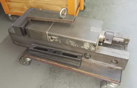 Gressel 200 Schraubstöcke – RESALE