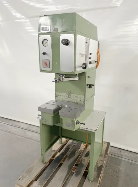 Jennydenison T 4 Hydraulische Pressen – RESALE