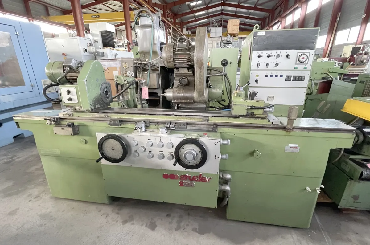 STUDER S 30-12 F Rundschleifmaschinen