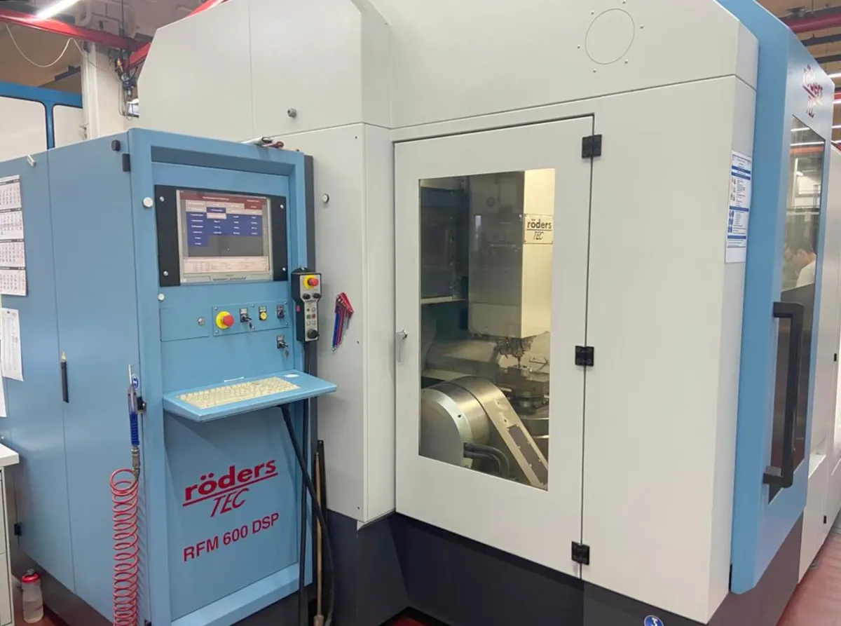 RÖDERS RFM 600 DSP Bearbeitungszentren