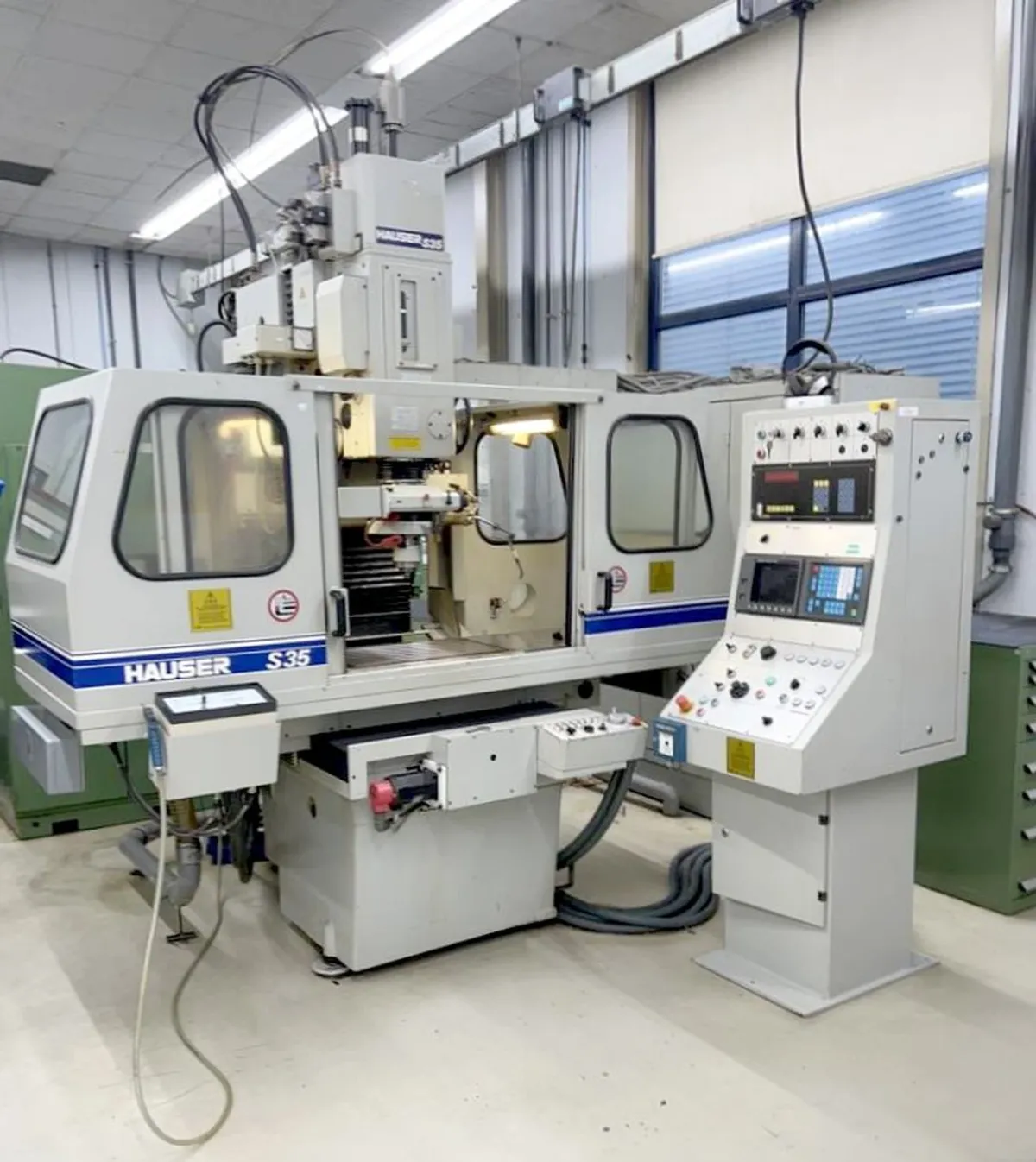 HAUSER S 35-400 Koordinatenschleifmaschinen