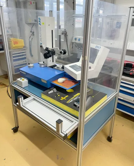 Pwb Swiss TOOLMASTER 250 Werkzeugvoreinstellgeräte – RESALE
