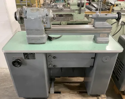 Schaublin 102-82 Mechanikerdrehmaschinen – RESALE