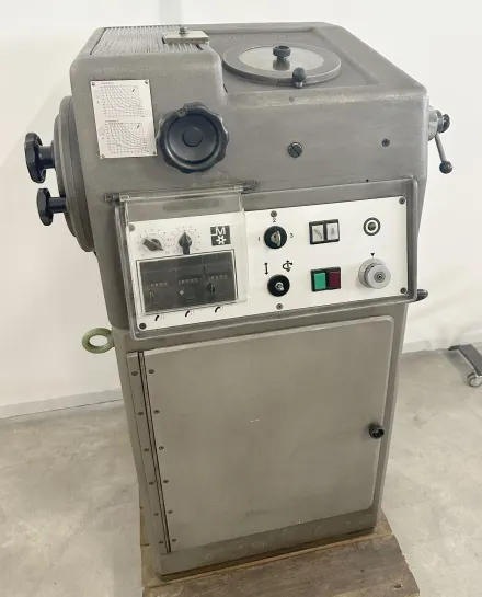 Mikron A 60 Fräserschleifmaschinen – RESALE