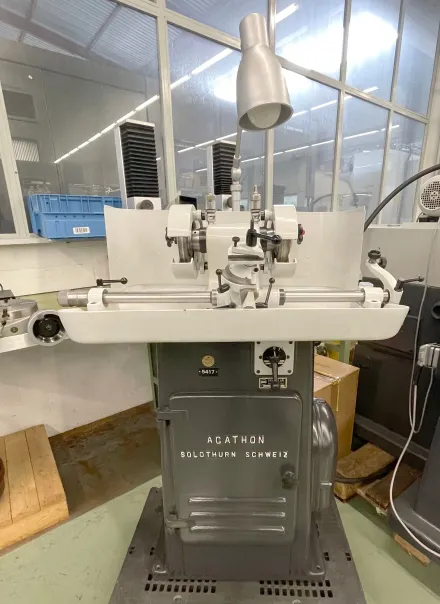 Agathon 175 AR Stähleschleifmaschinen – RESALE