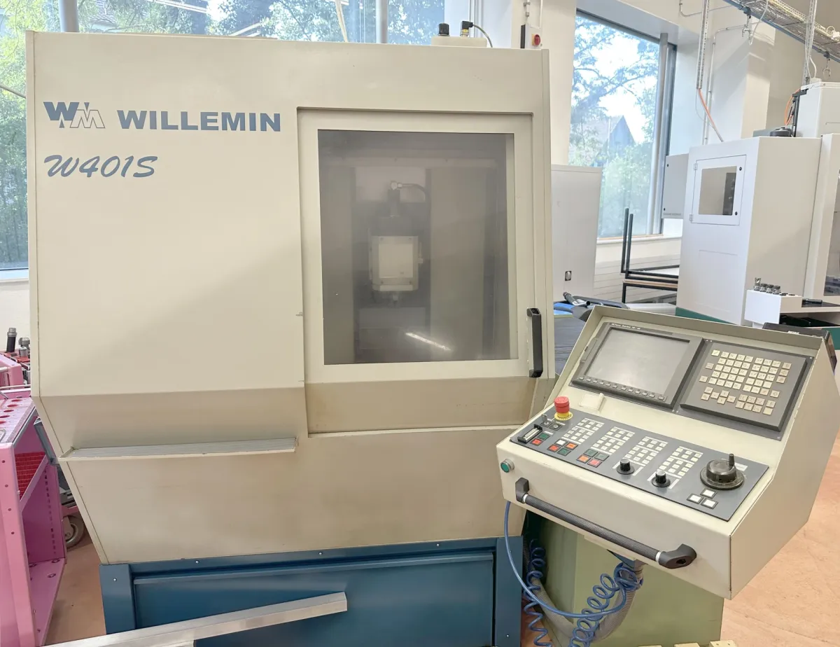 WILLEMIN MACODEL W 401S Bearbeitungszentren