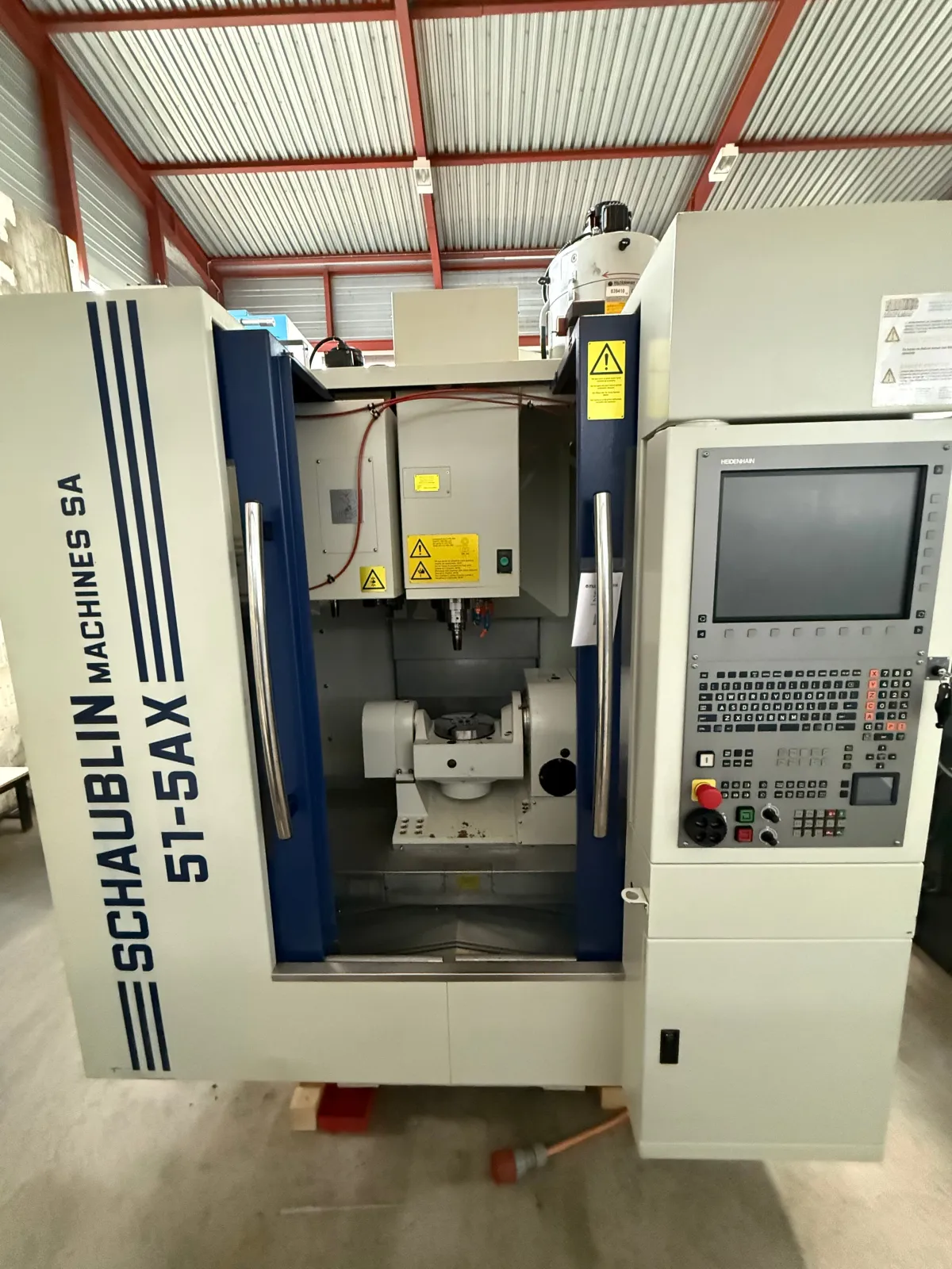 SCHAUBLIN 51 5AX CNC Bearbeitungszentren