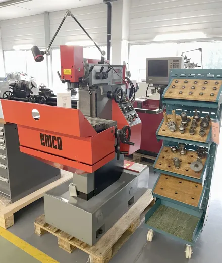 Emco FB-3 Universalfräsmaschinen – RESALE