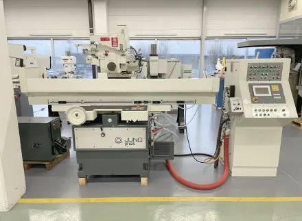 Jung JF 625 CNC-B Flachschleifmaschinen – RESALE