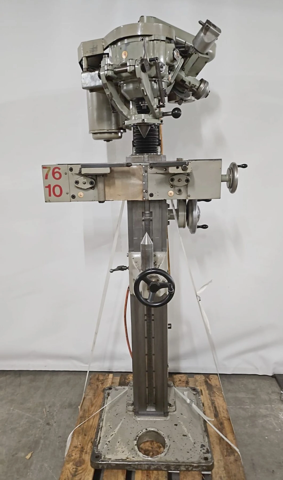 TECHNICA ZSM 810 Zentrumschleifmaschinen