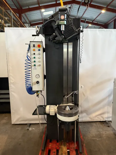 Fischer Zentrumschleifmaschinen – RESALE
