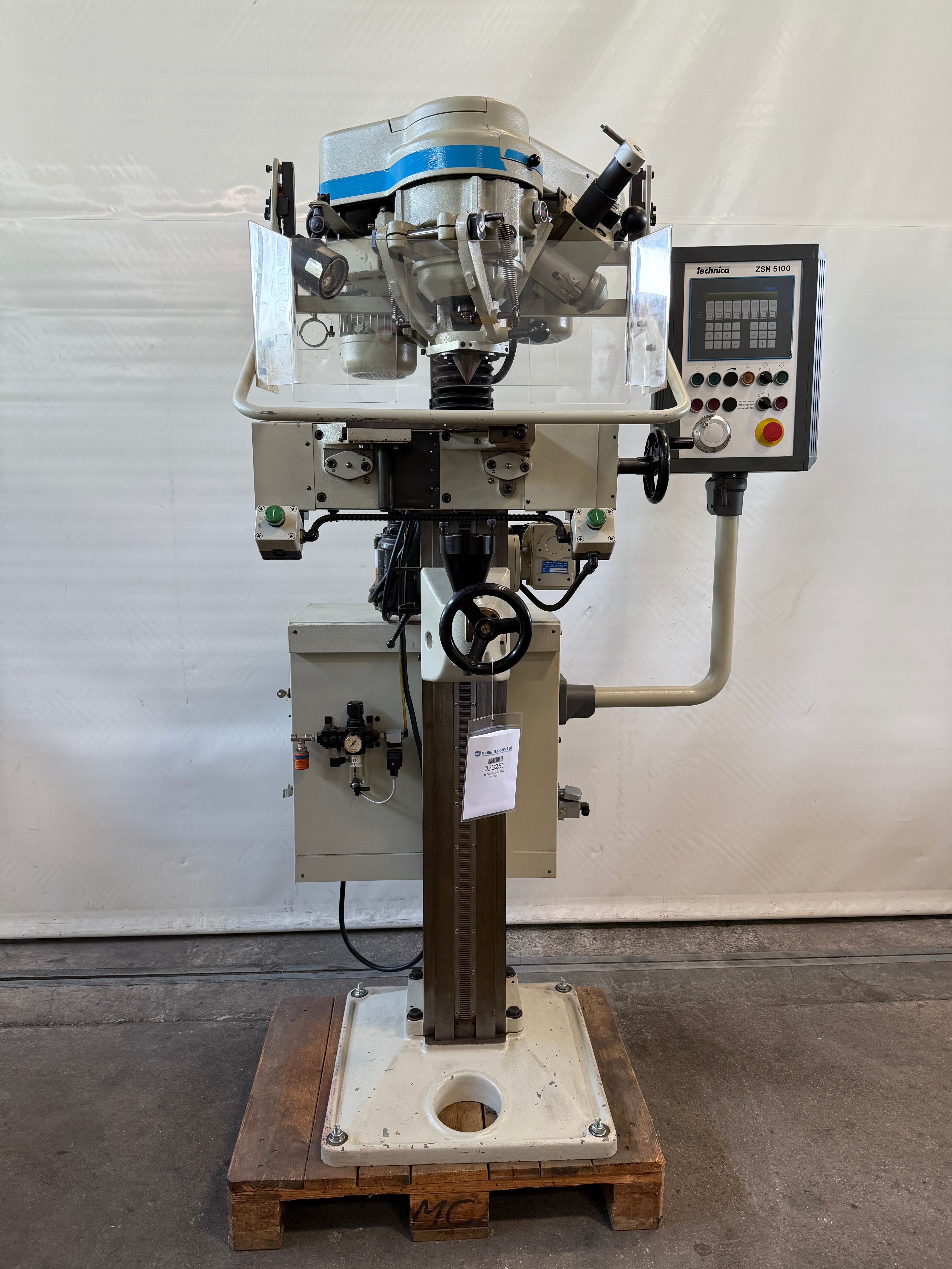 Technica ZSM 5100 Zentrumschleifmaschinen – RESALE