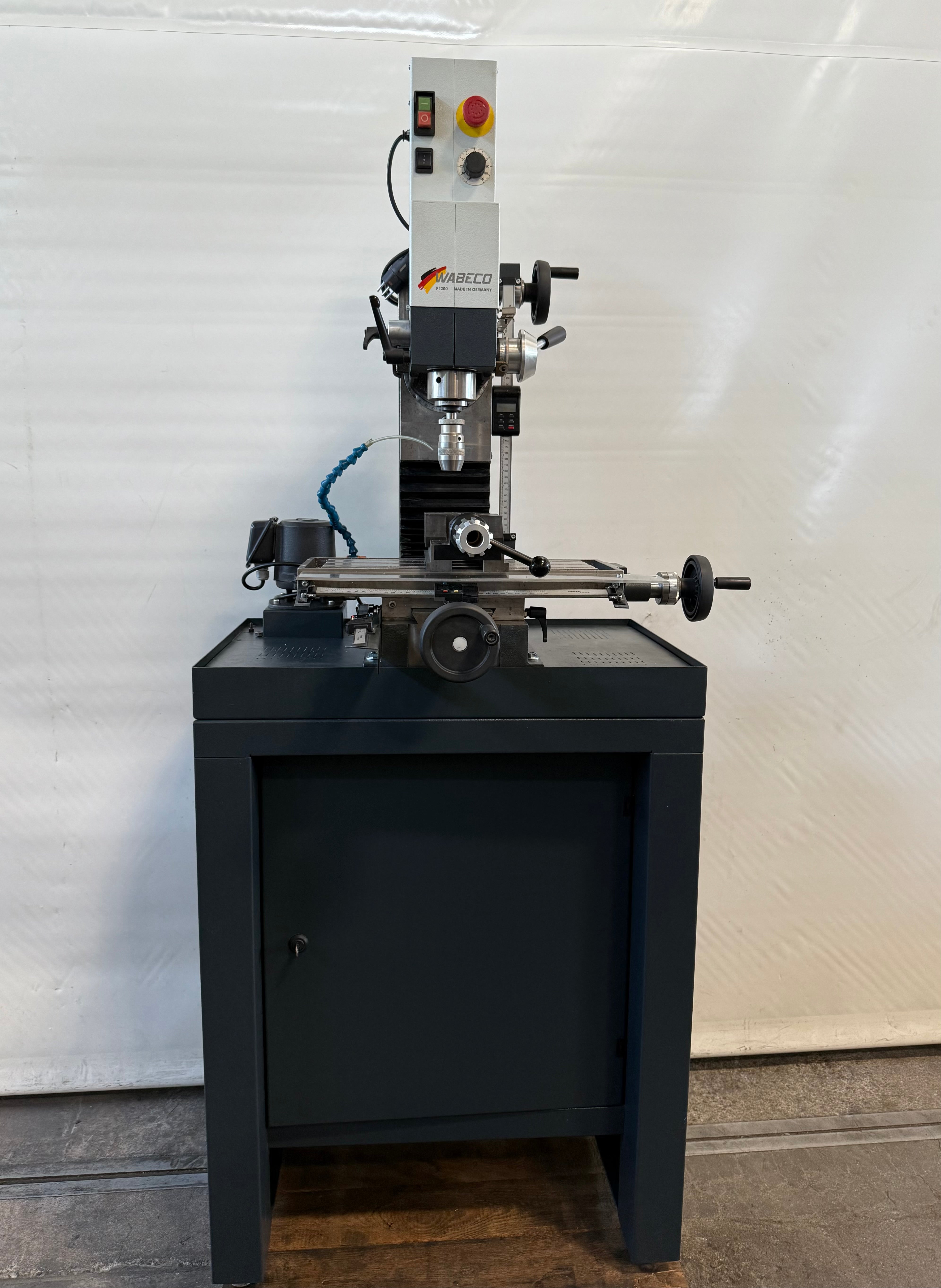 Wabeco F 1200 SK 30 Universalfräsmaschinen – RESALE