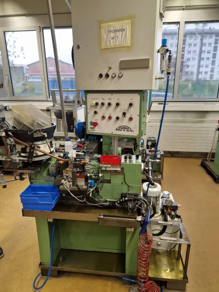 Thommen G-07 Gewinderollmaschinen – RESALE