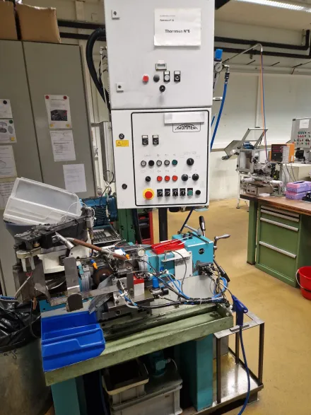 Thommen PR 07 Gewinderollmaschinen – RESALE