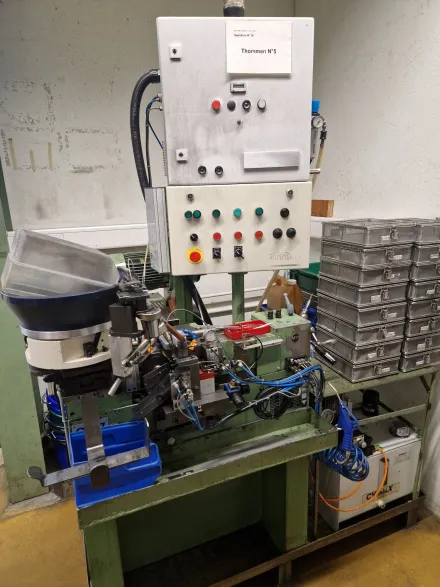 Thommen G-07 Gewinderollmaschinen – RESALE