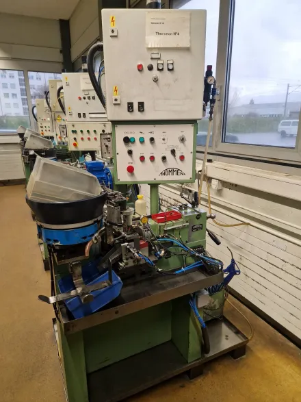 Thommen G-07 Gewinderollmaschinen – RESALE