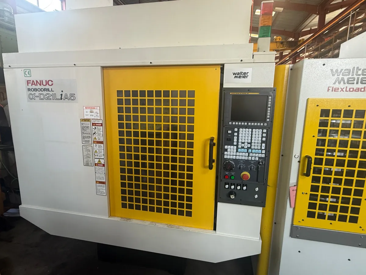 FANUC ROBODRILL ALPHA D21L i A5 Vertikale Bearbeitungszentren