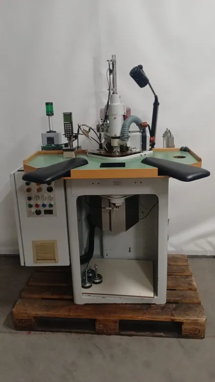 Ebosa D 38 Kantenfräsmaschinen – RESALE