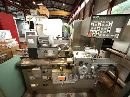 Voumard 5 A Innenrundschleifmaschinen – RESALE