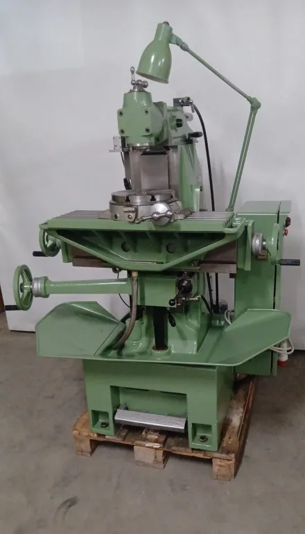 Schaublin 13 Universalfräsmaschinen – RESALE