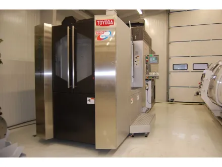 TOYODA - 2004 - LINEAM III - CNC Universelle Bearbeitungszentren – RESALE