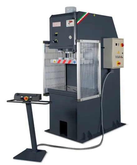 Sicmi PCL 150 A Einständerpresse - Hydraulisch – RESALE