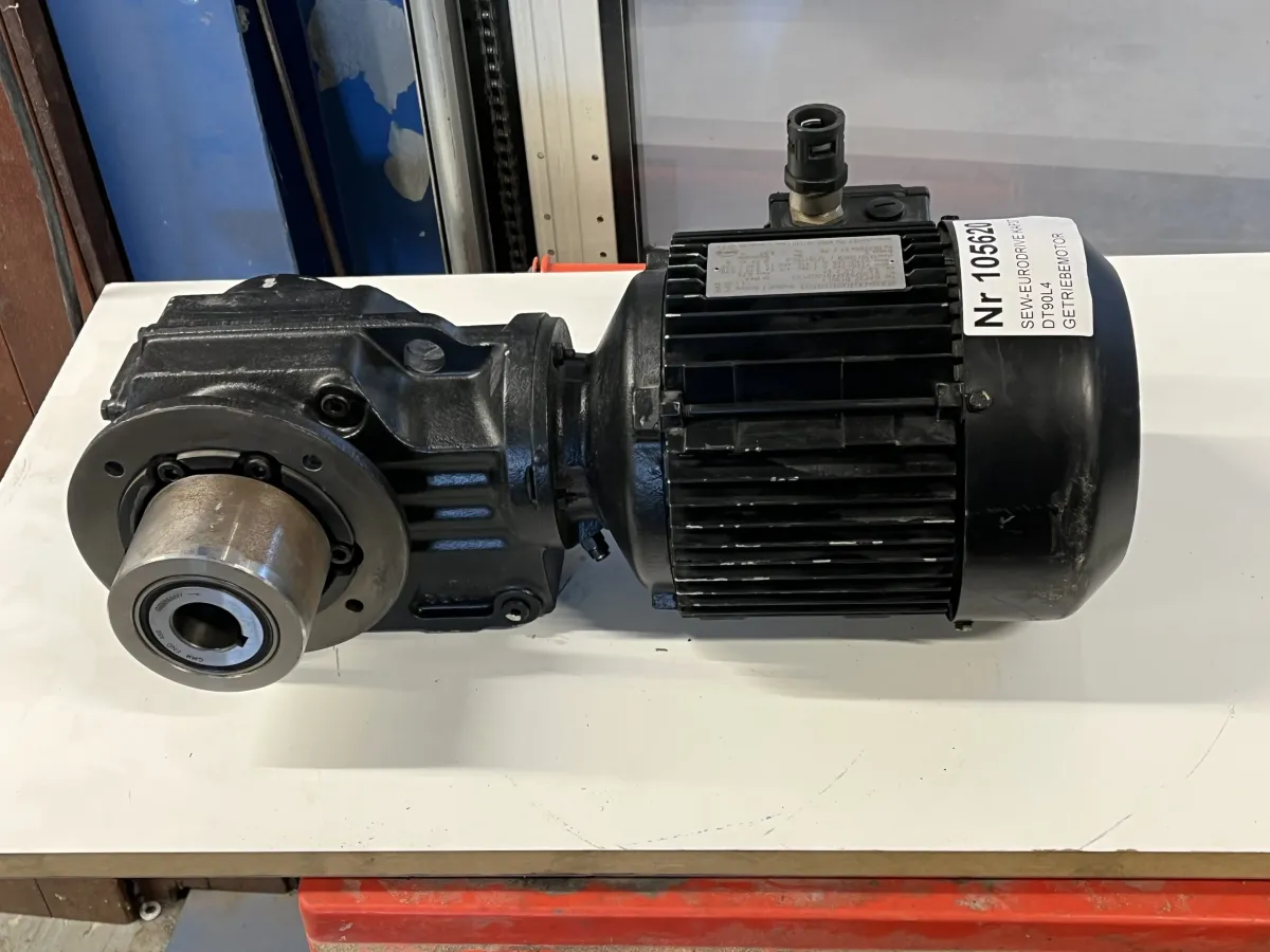 SEW-EURODRIVE KAF37 DT90L4 GETRIEBEMOTOR