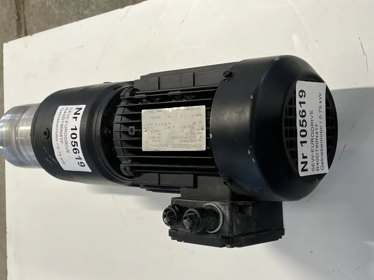 SEW-EURODRIVE R40DT80N4TF Getriebemotor / 0.75 kW