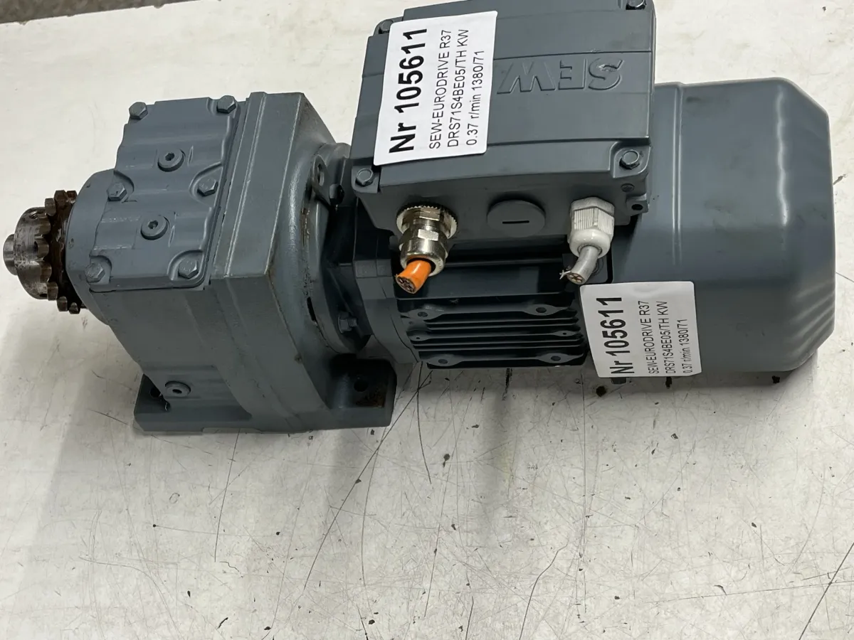 SEW-EURODRIVE R37 DRS71S4BE05/TH KW 0.37 r/min 138