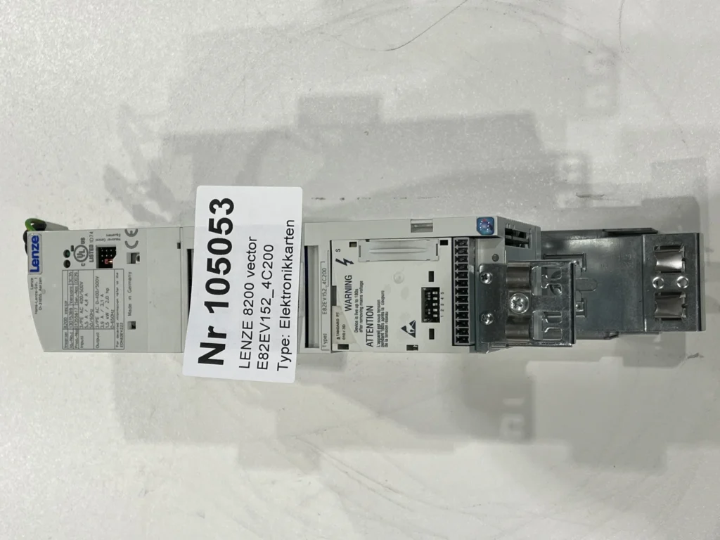 LENZE 8200 vector E82EV152_4C200
