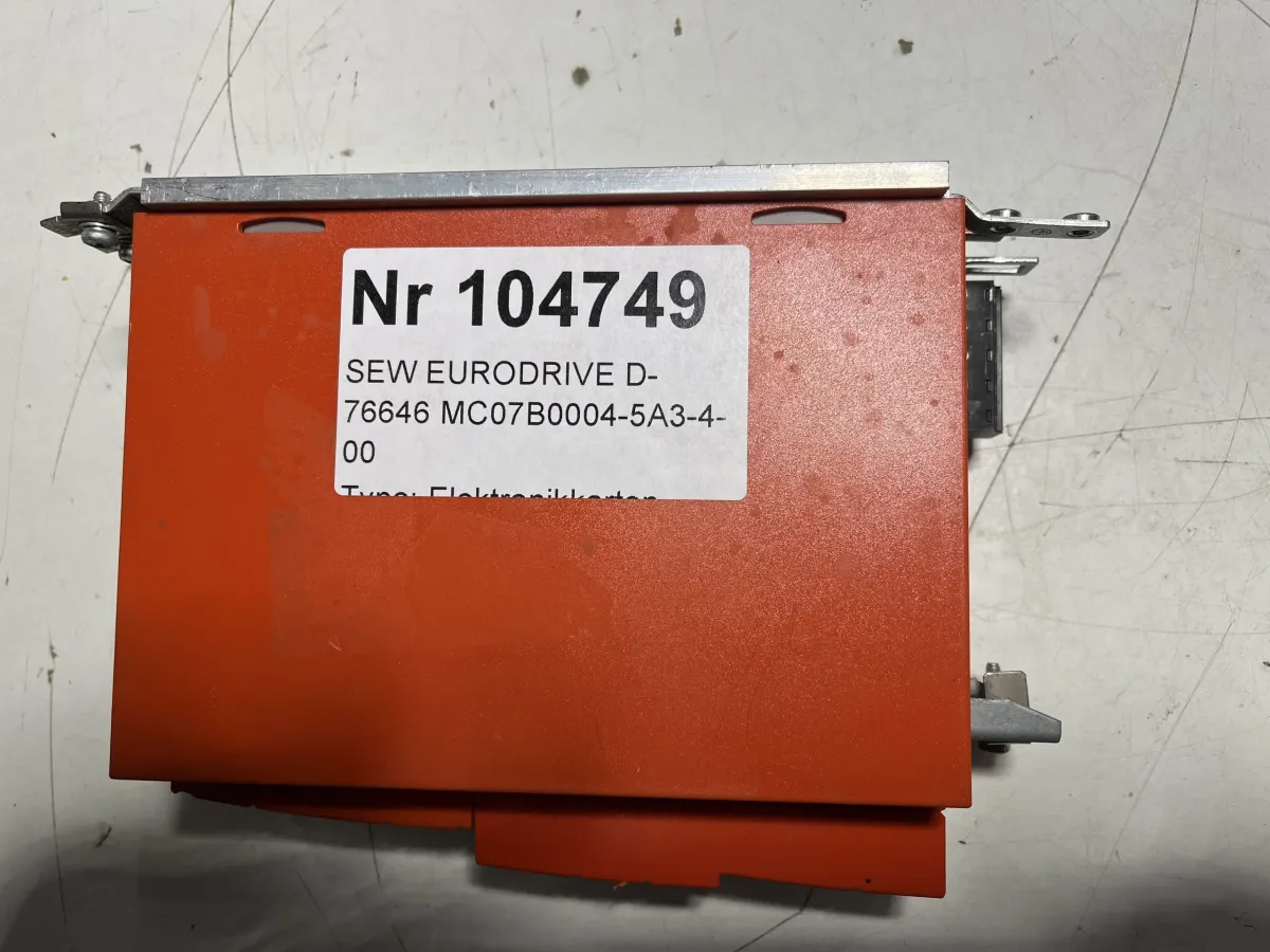 SEW EURODRIVE D-76646 MC07B0004-5A3-4-00