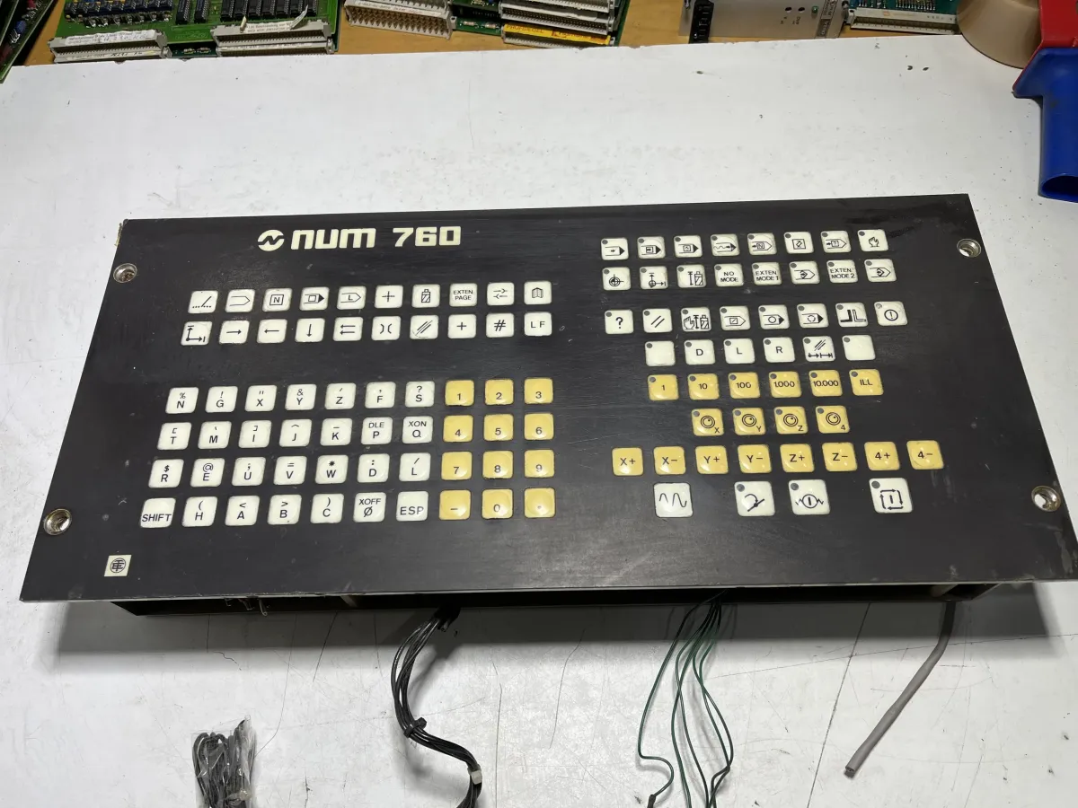 NUM 760 Tastatureinheit Typ:200475
