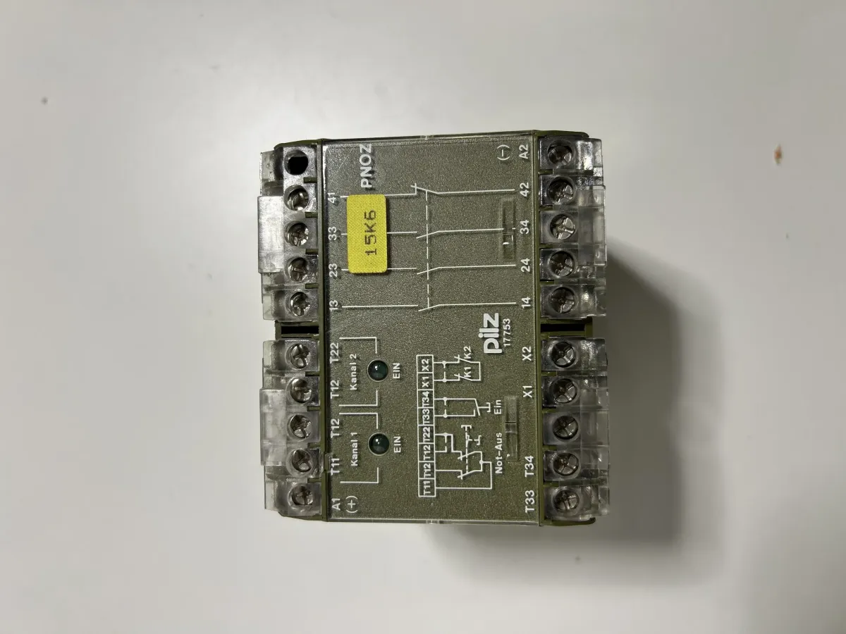 Pilz PNOZ 24VDC 3S 1Ö