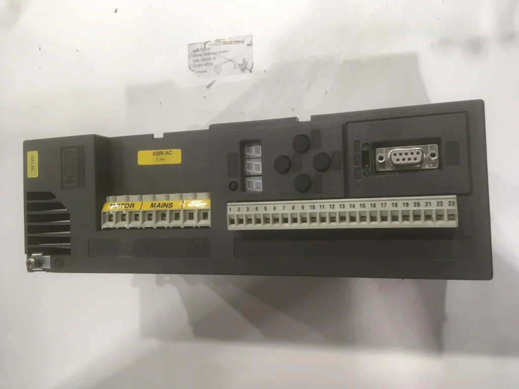 KEB 07.F0.R01-1228 1,8kVA 0,75 kW 4,5A Frequenzumr