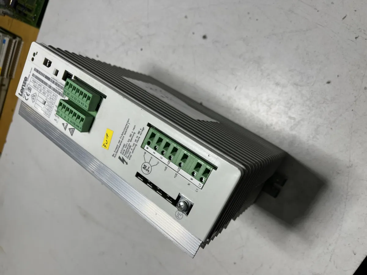 Lenze Umrichter EVF8203-E