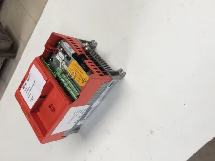 Sew 3115A-403-4-00 Movitrac Ausgang I=4,0A AC, P=2,8kV – RESALE
