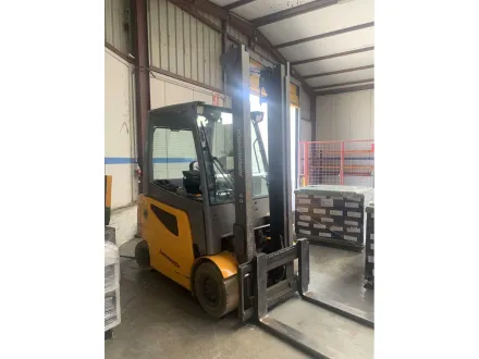 JUNGHEINRICH EFG 430K 400ZT Elektrogabelstapler – RESALE