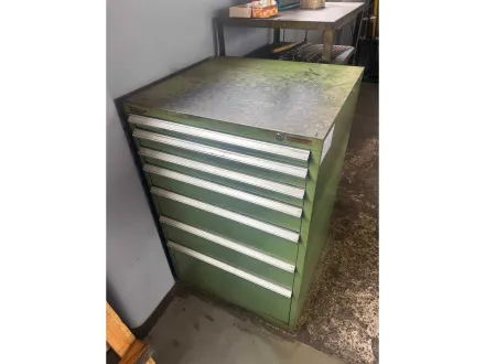 Schubladenschrank mit Inhalt – RESALE